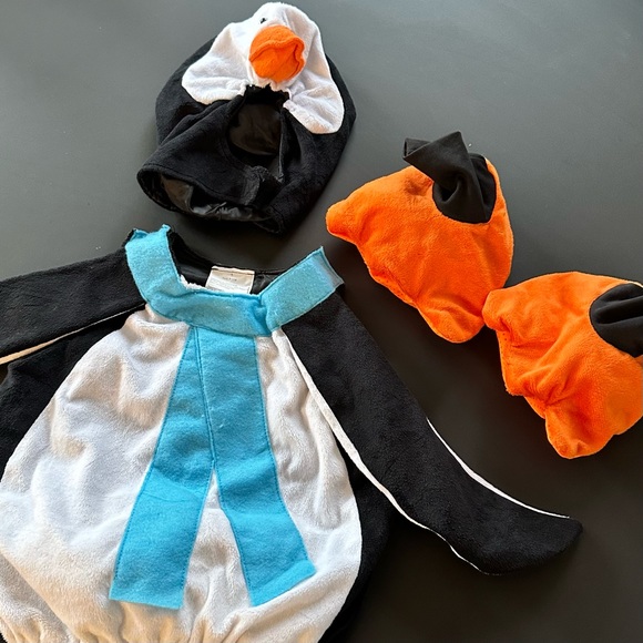 Penguin Costume - Picture 3 of 4